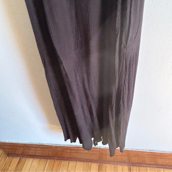 Lulu’s Black Crinkle Wrap Maxi Dress - Picture 9 of 9